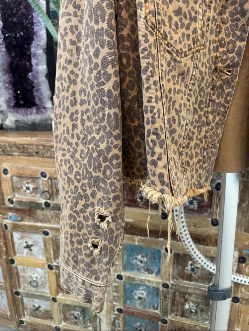 Free PeoplešLeopard Distressed Denim Jacket Size S. - Picture 3 of 9
